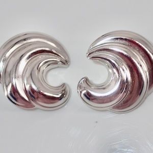Vintage Silver Monet Swirl Post Earrings 1 Pair 1"